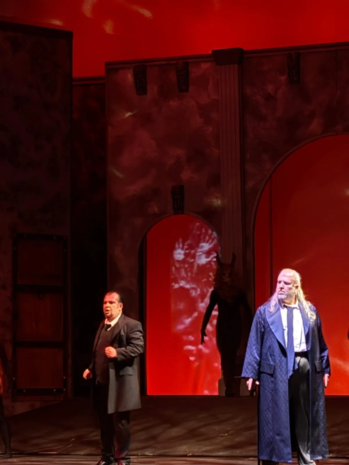 Şafak Güç as Don Giovanni