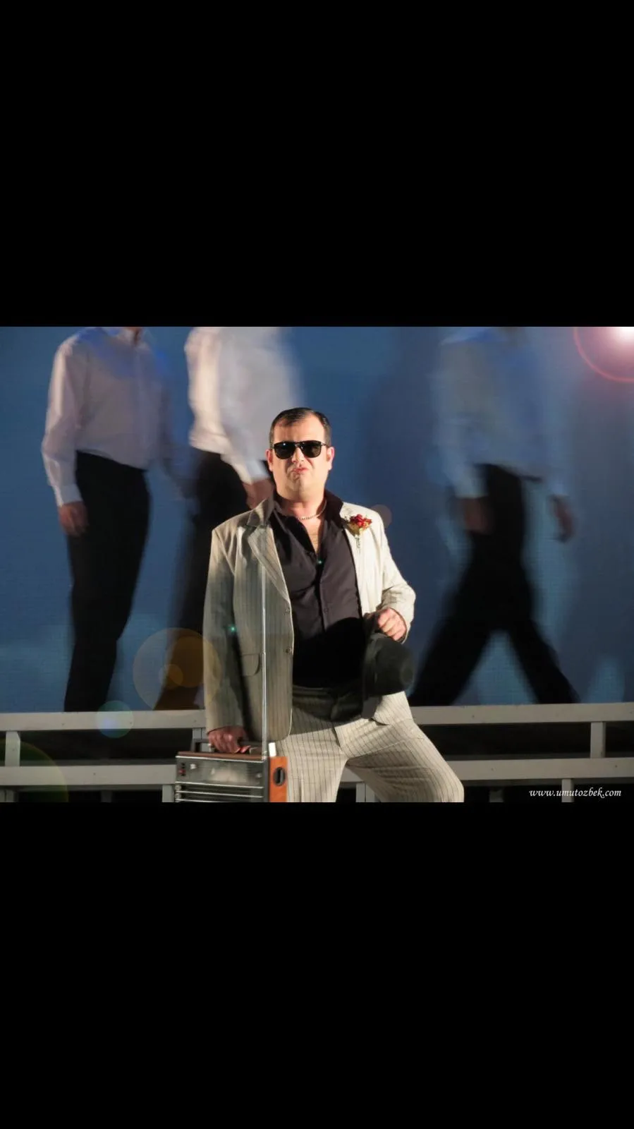Şafak Güç as Selim in Il Turco in Italia